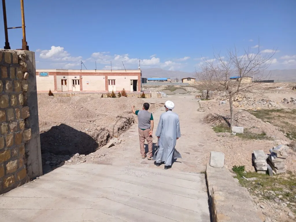نمازخانه بین راهی