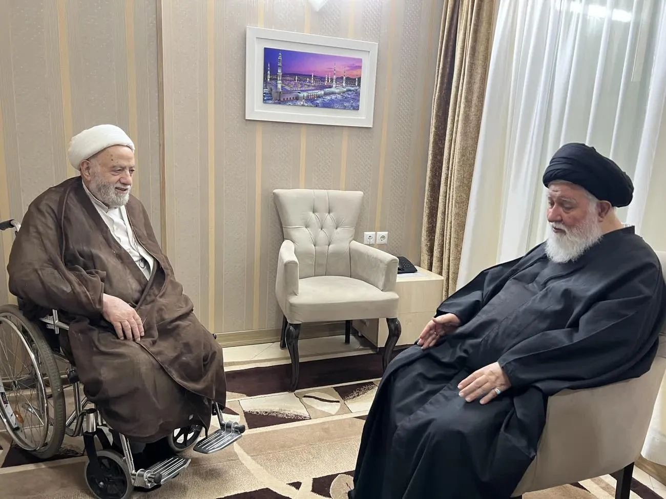 آیت الله علم الهدی امام جمعه مشهد با استاد قرائتی دیدار کرد