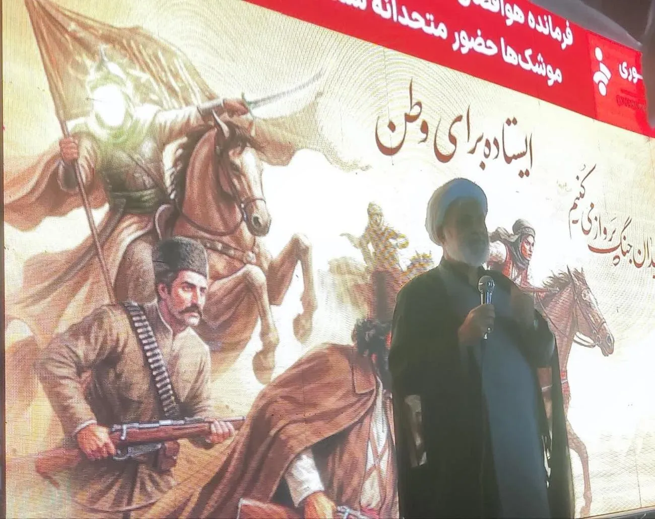 سخنرانی مدیر ستاد اقامه نماز استان کرمان در جمع مردم برسیر