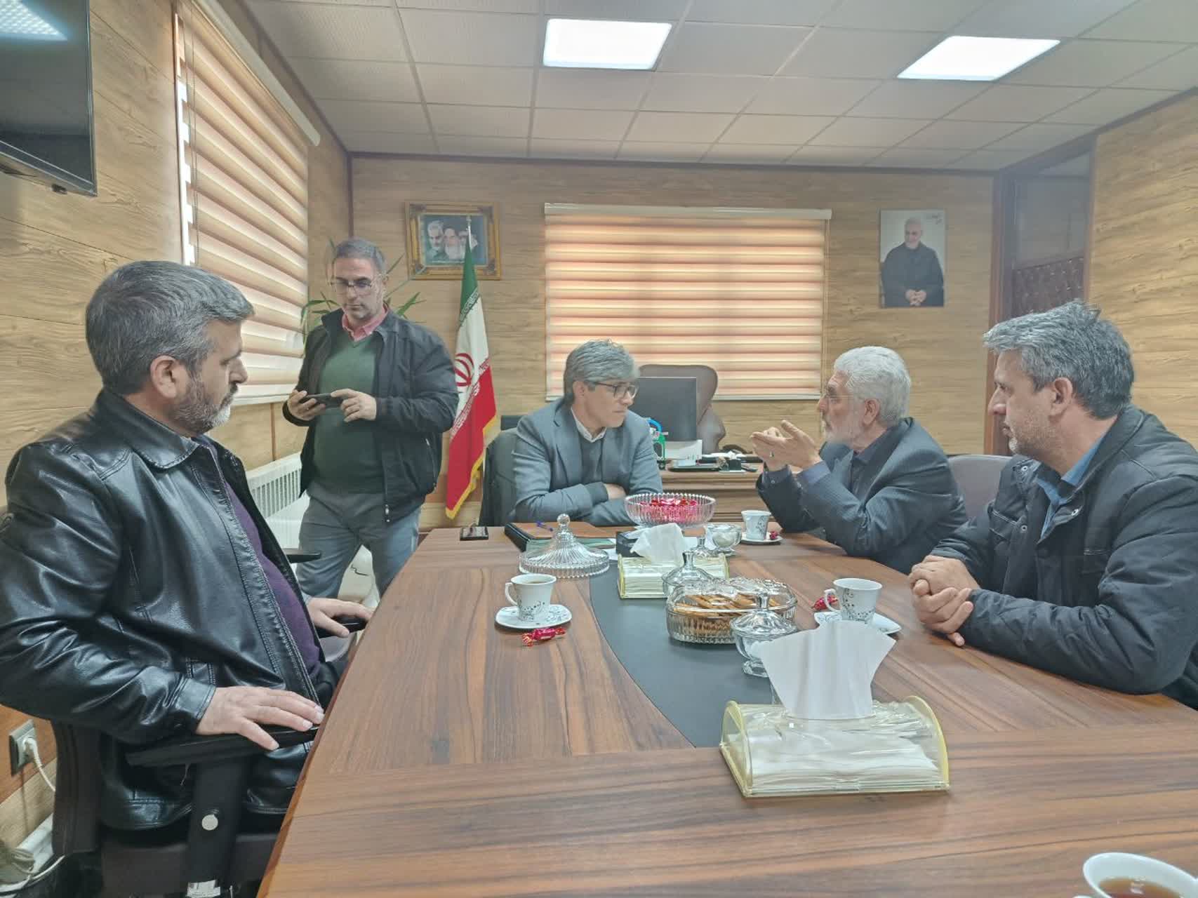 دیدار با فرماندار نیر