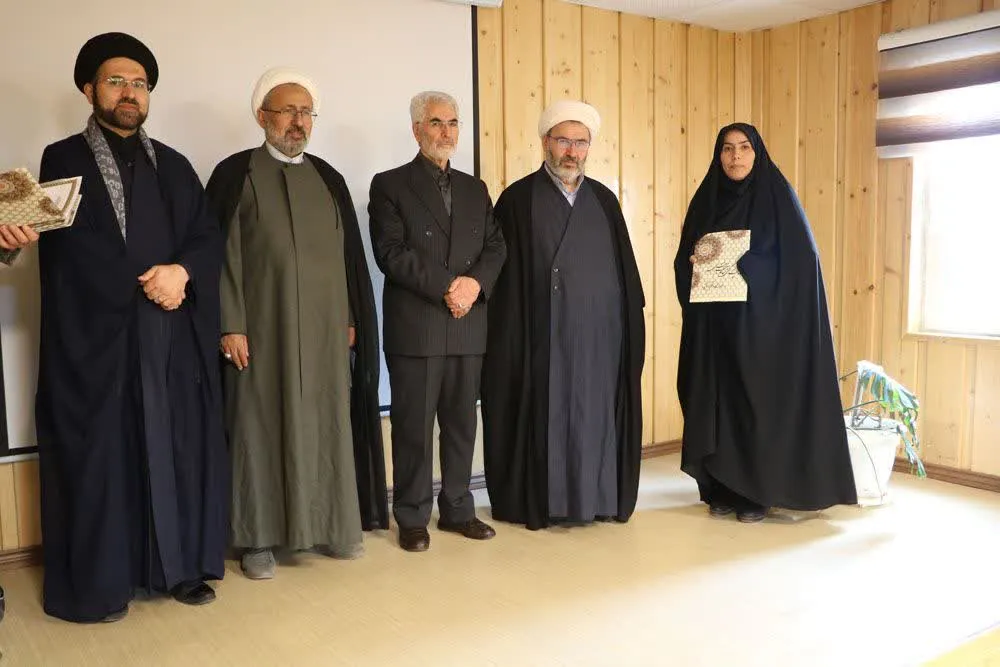 تجلیل از فعالان نماز علوم پزشکی اردبیل