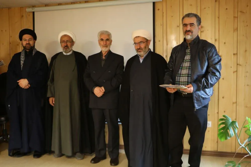 تجلیل از فعالان نماز علوم پزشکی اردبیل