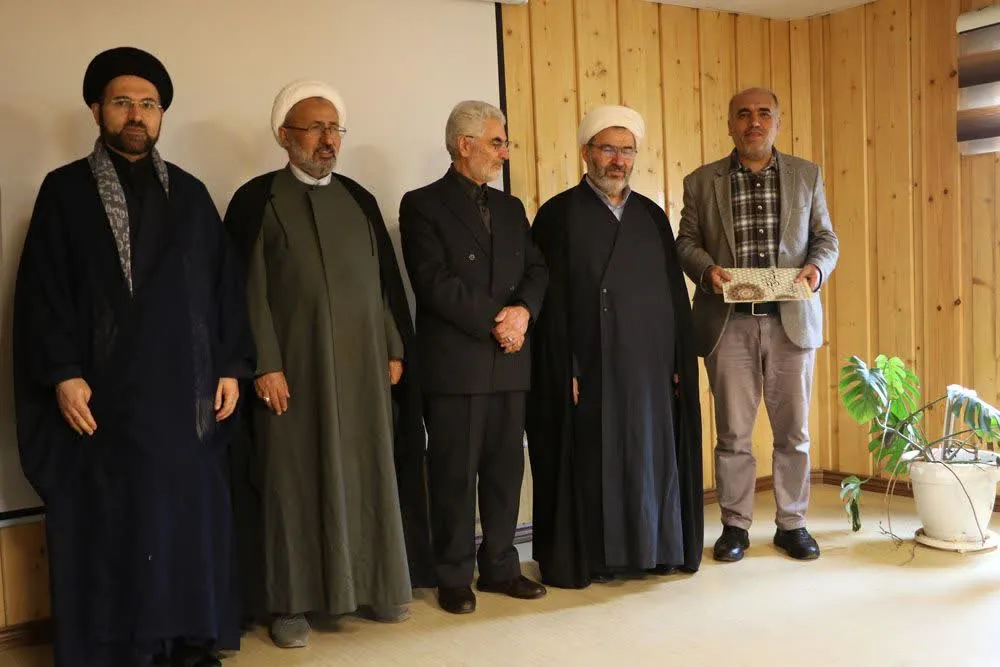 تجلیل از فعالان نماز علوم پزشکی اردبیل
