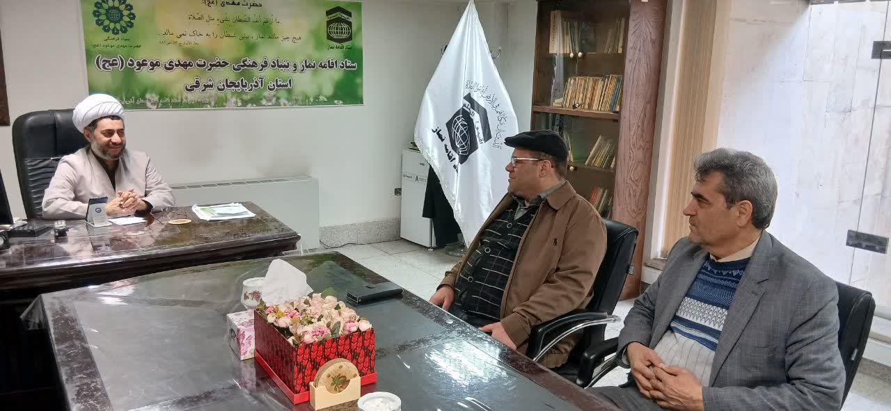 دیدار مدیر ستاداقامه نماز تبریز با مدیر روزنامه سراسری عجب شیر