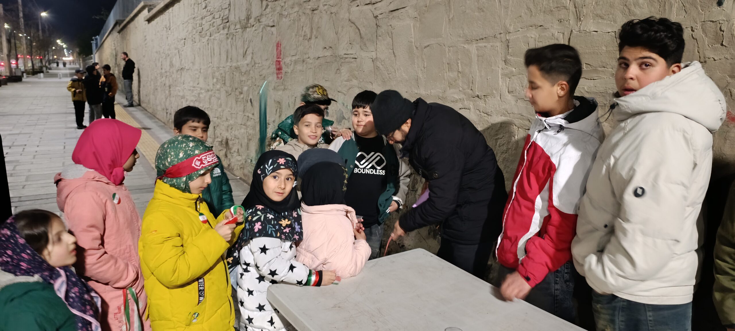 برپایی موکب «هیات نماز یاوران منتظر» در شهر همدان در ایام موسوم به جهاد ملت ایران