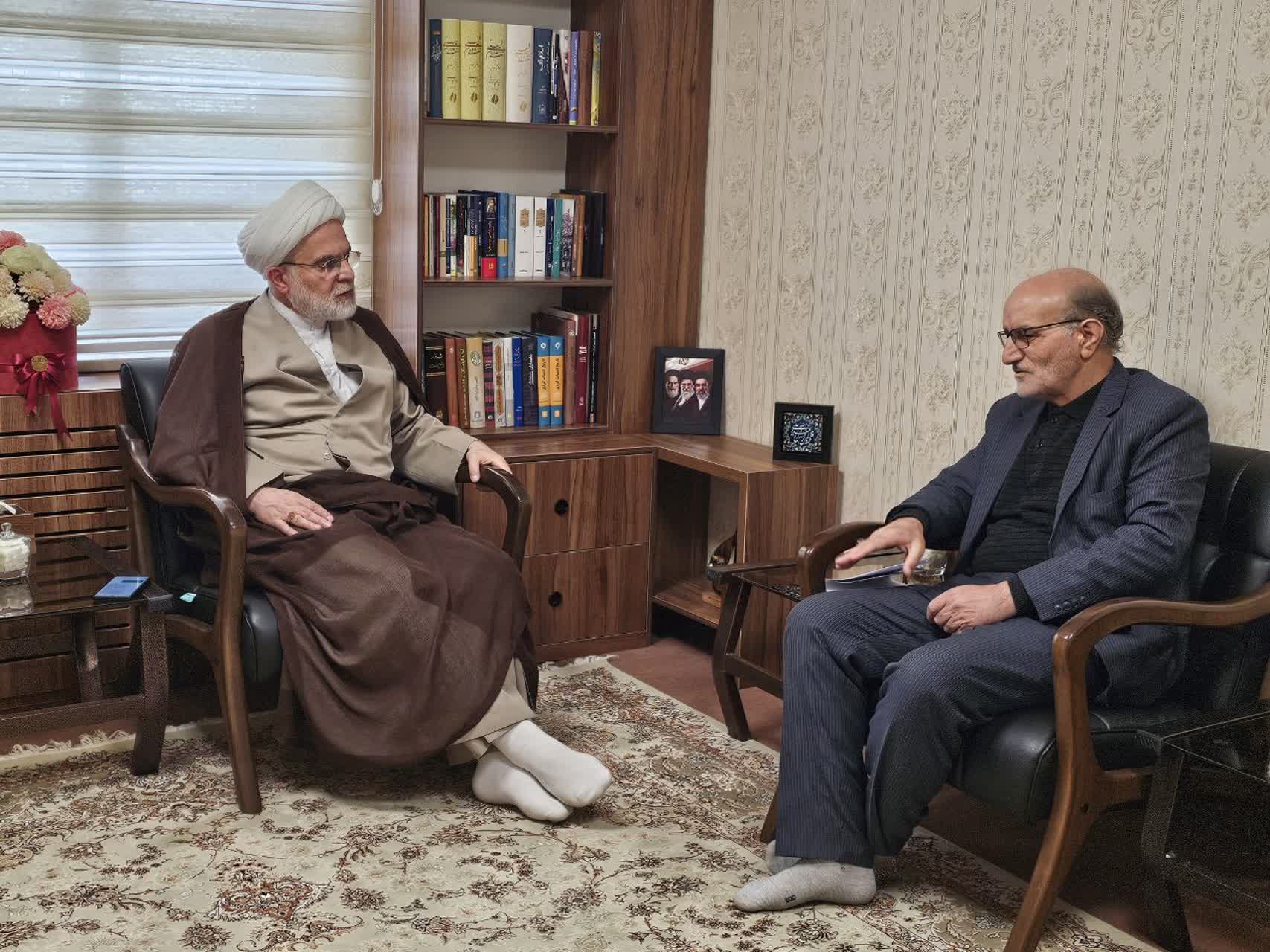 مدیر ستاد اقامه نماز کردستان با نماینده ولی فقیه در استان دیدار کرد