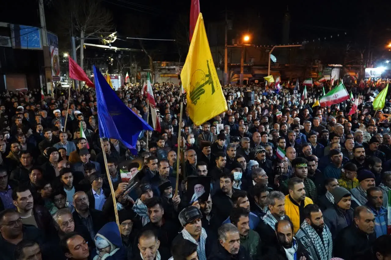 اقامه نماز استغاثه به امام زمان (عج) در خرمآباد به امامت حجت الاسلام شاهرخی