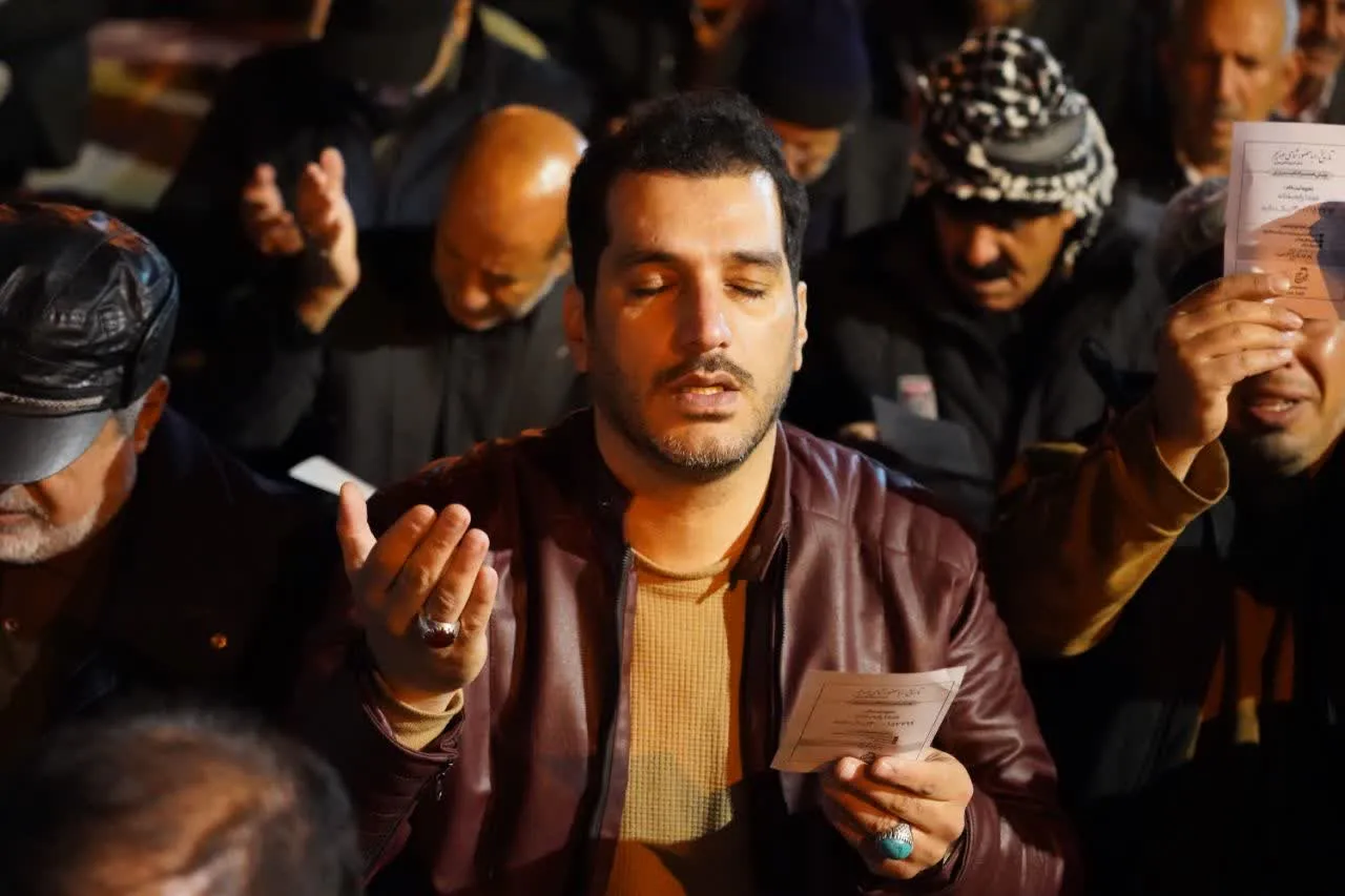 اقامه نماز استغاثه به امام زمان (عج) در خرمآباد به امامت حجت الاسلام شاهرخی