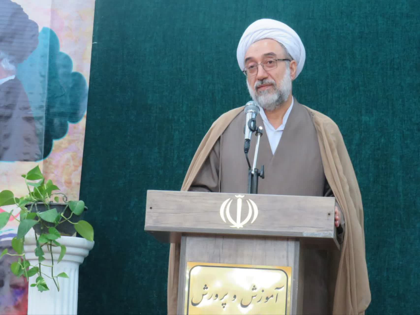 برگزاری اجلاسیه نماز دانش آموزی بخش گلباف کرمالن