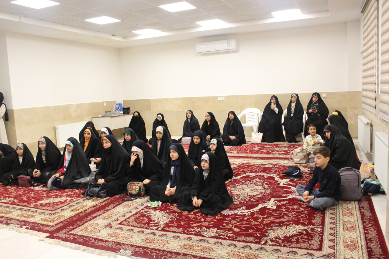 جلسه آموزشی و توانمندسازی یاوران نماز در استان قزوین برگزار شد