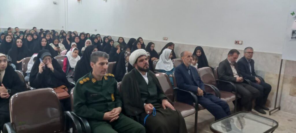  هفتمین اجلاس سراسری نماز دانش‌آموزی شهرستان خدابنده برگزار شد