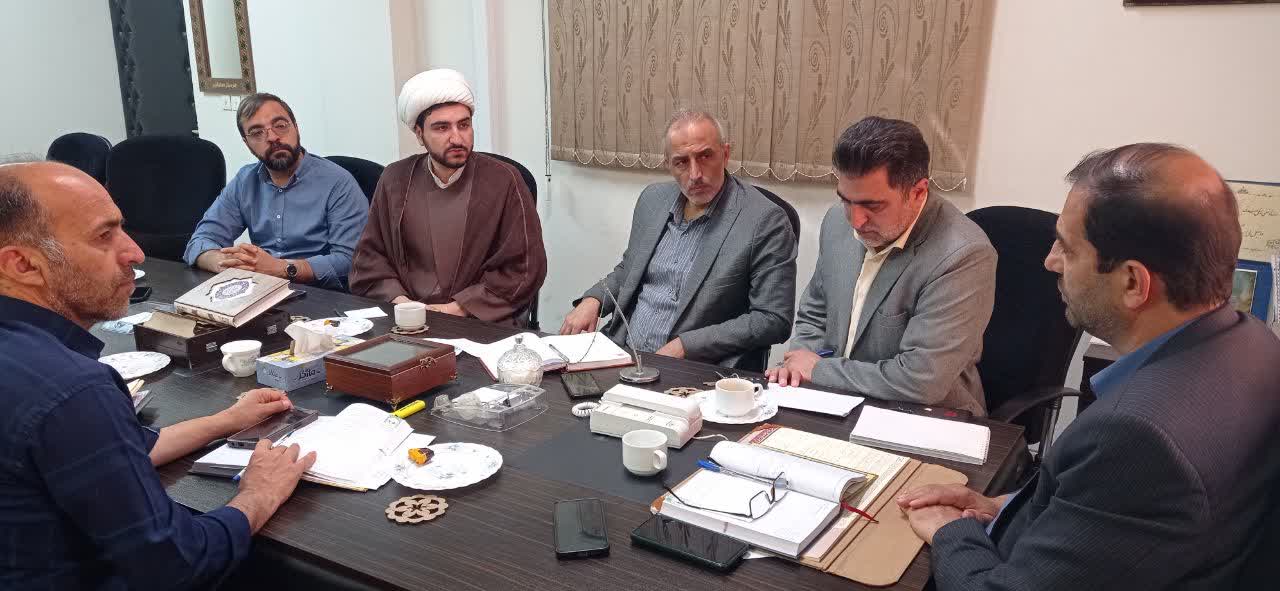 برگزاری نخستین جلسه شورای اقامه نماز اداره آموزش و پرورش کاشان