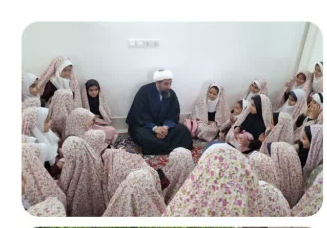 نشست نماز شناسی ویژه دانش آموزان دختر بخش اسلامیه شهرستان فردوس برگزار شد