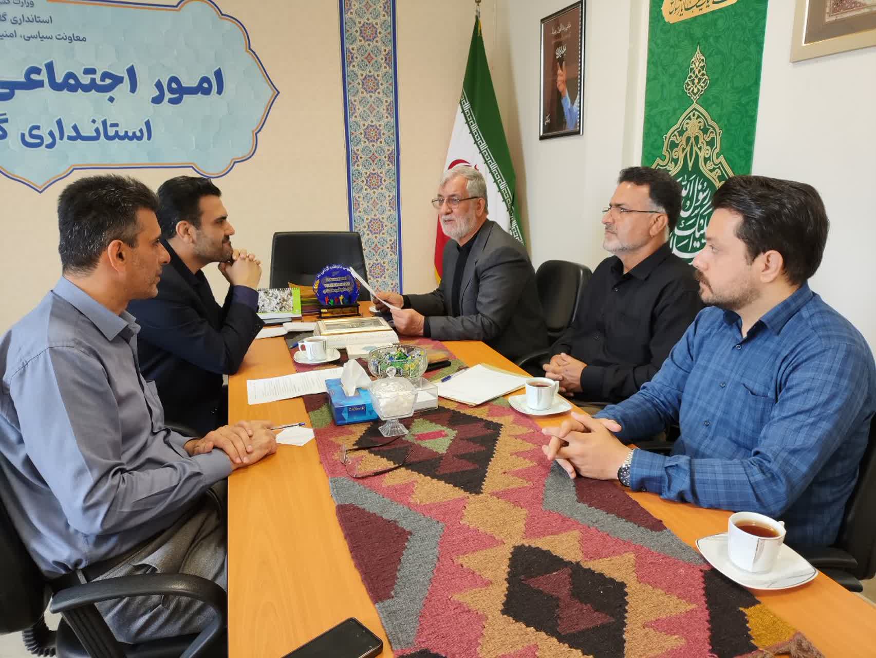 بررسی راهکارهای جلب مشارکت پژوهشگران در فراخوان علمی سیوسومین اجلاس سراسری نماز در گلستان