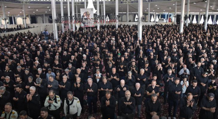 اقامه نماز ظهر عاشورا در استان مرکزی