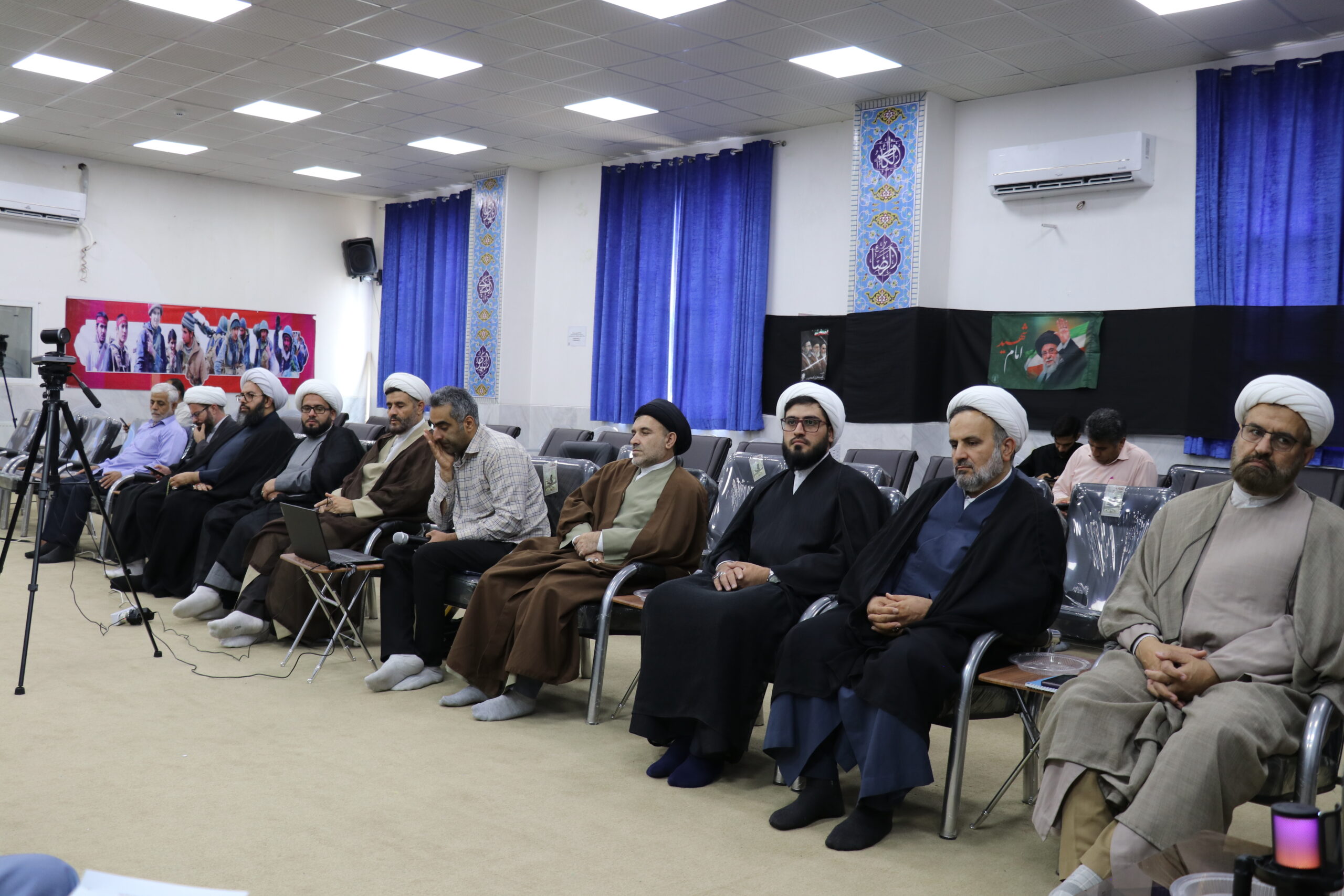 نشست شورای همکاری حوزه و آموزش و پرورش لرستان با حضور مدیرکل آموزش و پرورش و مدیر ستاد اقامه نماز
