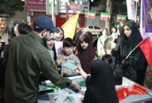 مشارکت ستاد اقامه نماز زنجان در تجمعان شبانه و توزیع محصولات فرهنگی