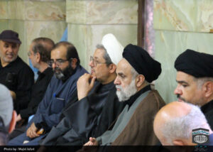 اقامه نماز ظهر تاسوعای حسینی در قم