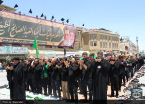 گزارش تصویری/ اقامه نماز ظهر عاشورا در قم