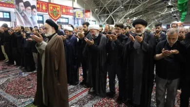 اقامه نماز ظهر عاشورا و تجدید بیعت با میثاق حسینی در اصفهان