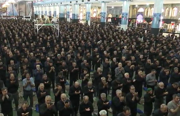 اقامه نماز ظهر عاشورا در استان کرمان
