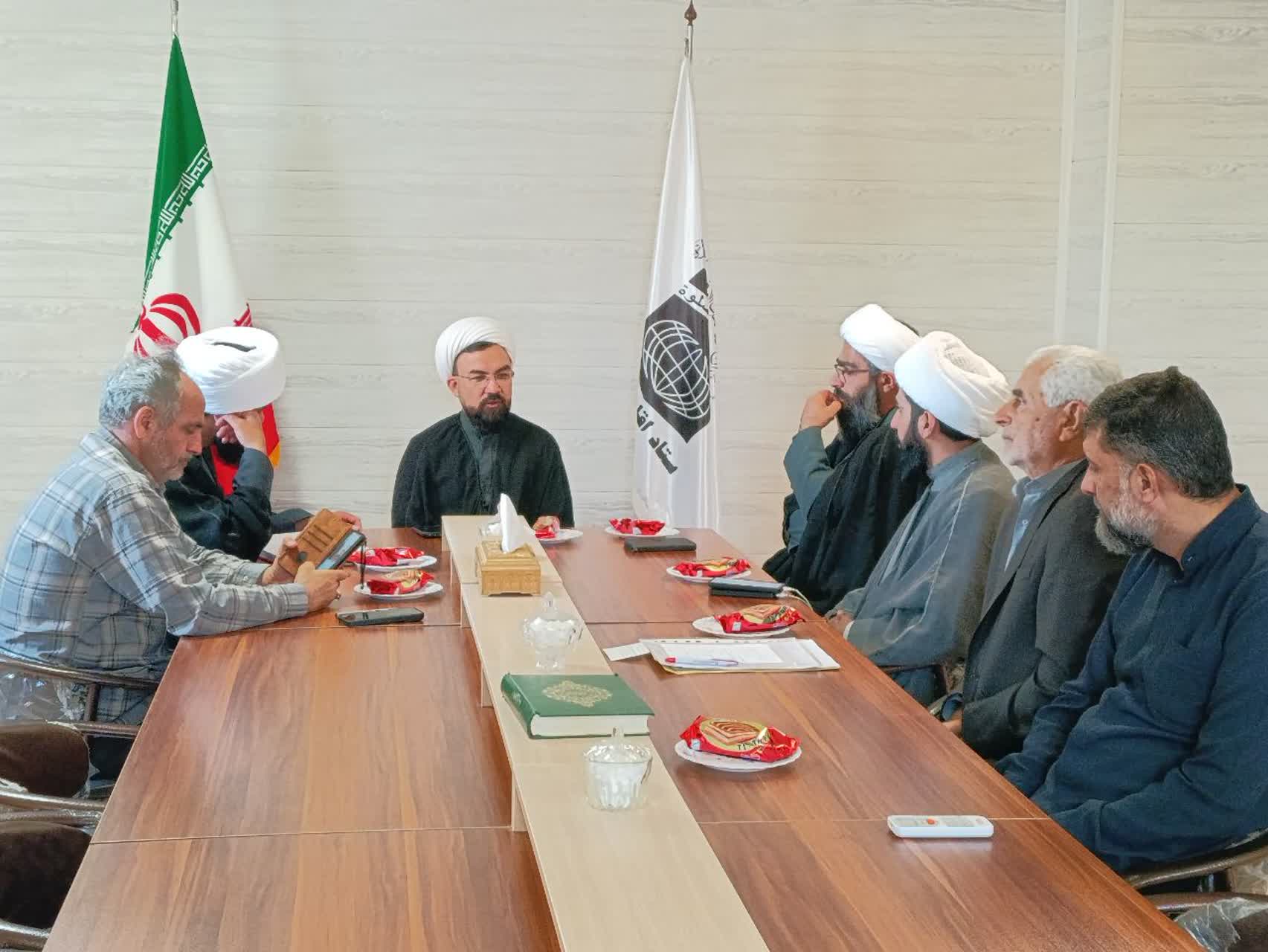 اولین نشست هم اندیشی شورای اقامه نماز دبیران شهرستان های استان سمنان برگزار شد