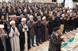 اقامه نماز ظهر تاسوعای حسینی در قم