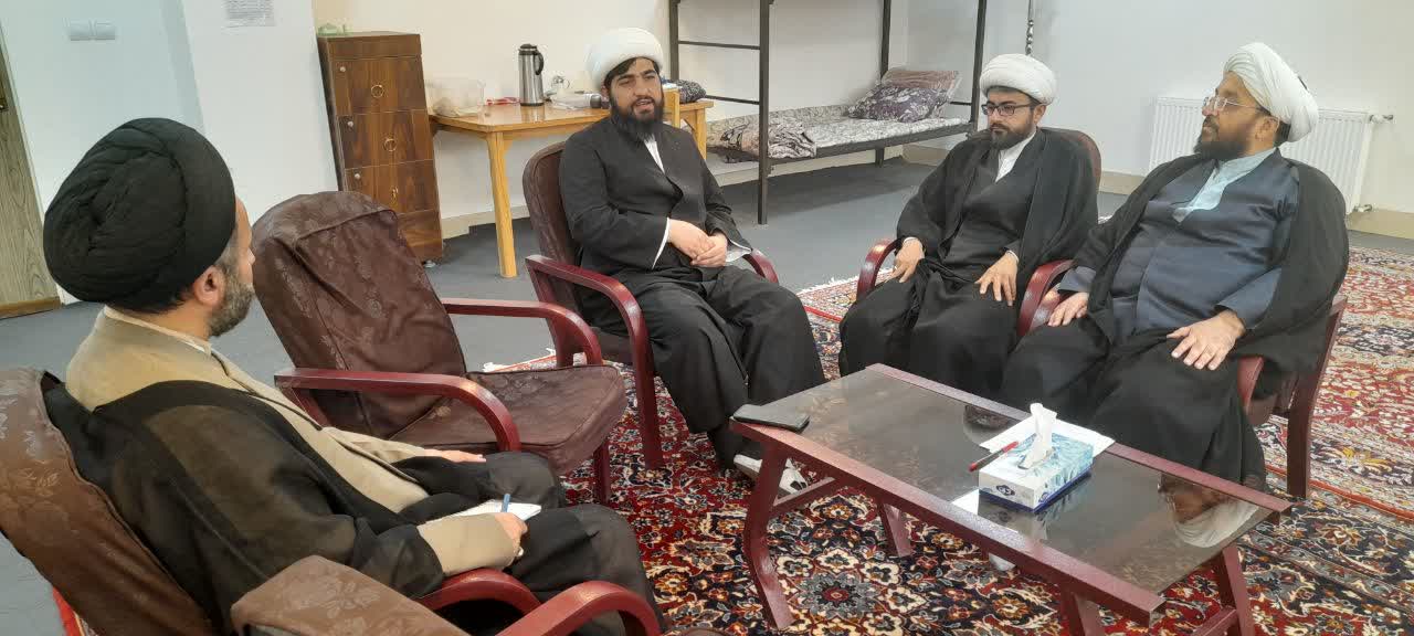 جلسات کارگروه اقامه نماز در شهرستان تویسرکان