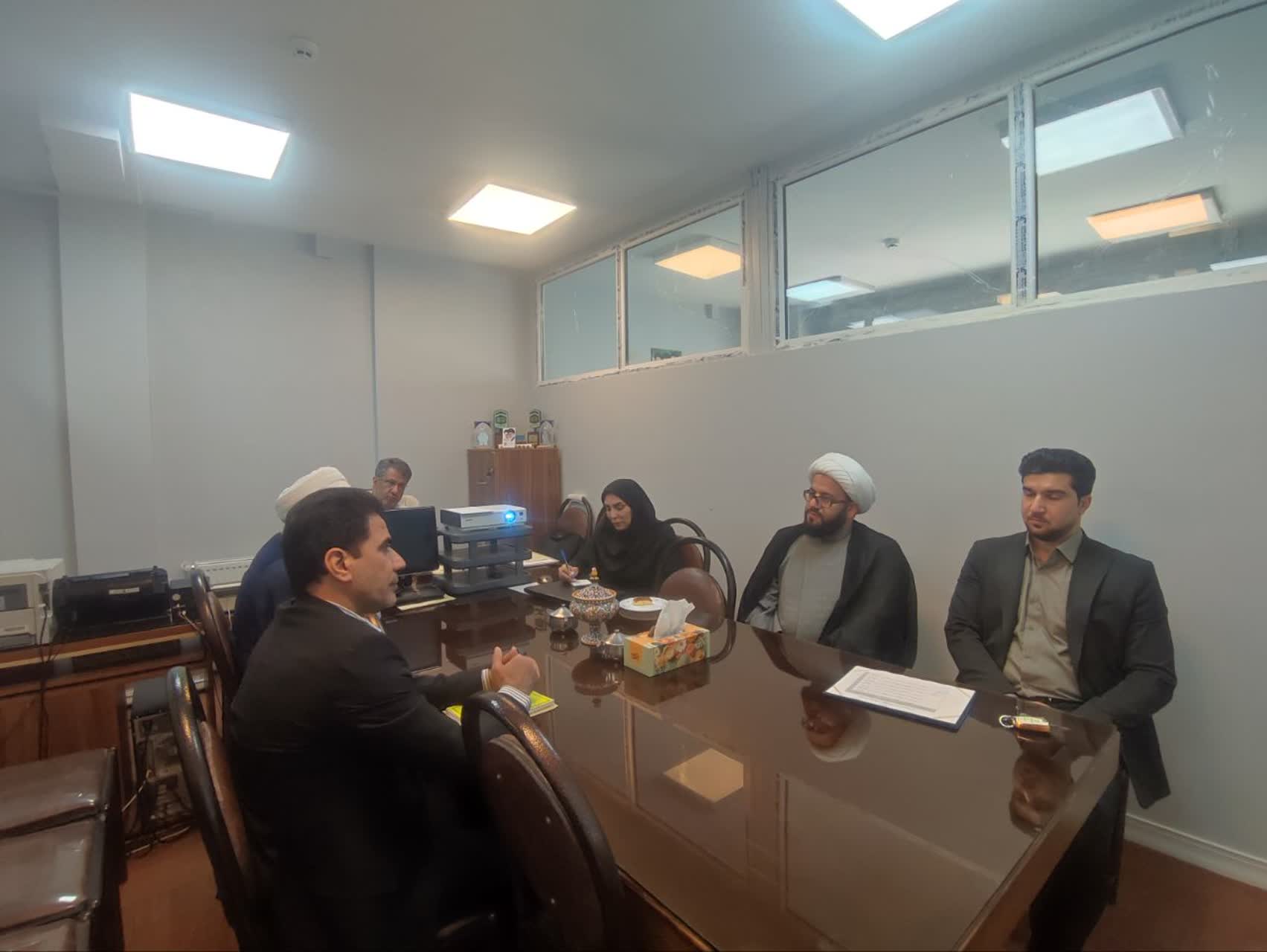 نشست هیئت نظارت و ارزیابی ستاد اقامه نماز لرستان