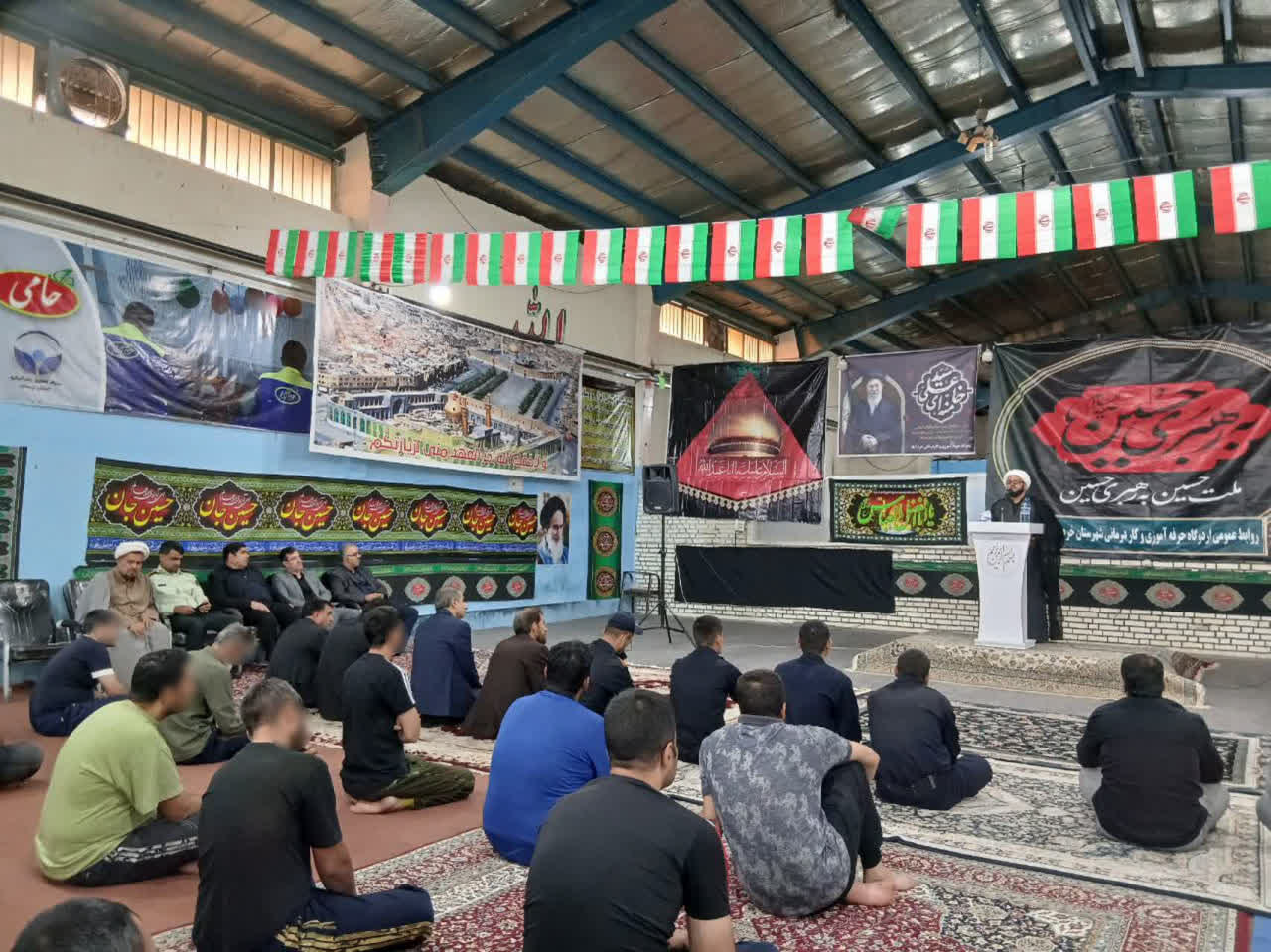 سخنرانی مدیر ستاد اقامه نماز لرستان در مراسم عزاداری محرم در اردوگاه خرم‌آباد