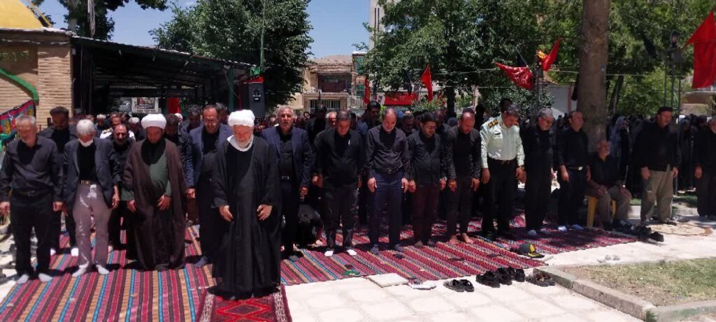 نماز جماعت باشکوه ظهر عاشورا در سرتاسر استان همدان