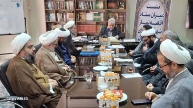 نخستین نشست فصلی آموزشی و توجیهی دبیران ستاد اقامه نماز شهرستان‌های استان تهران در بقعه شیخ صدوق(ره) برگزار شد