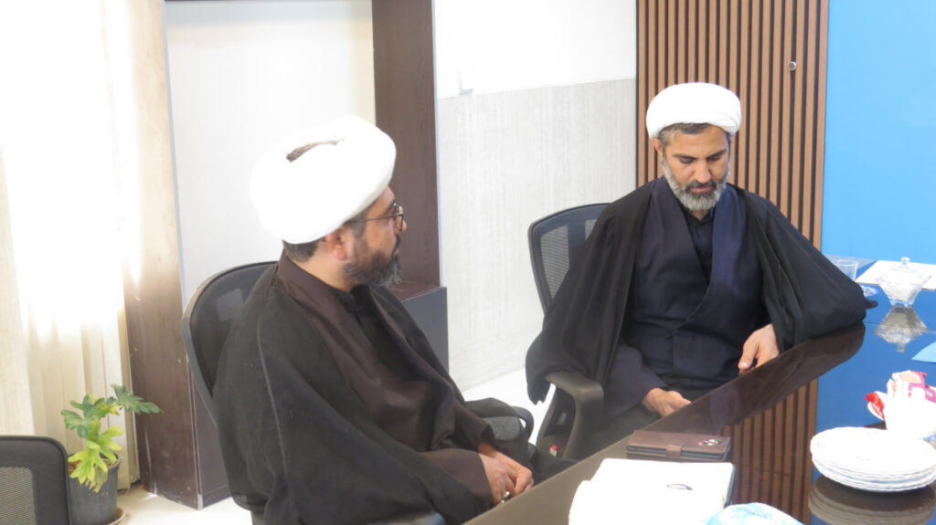 نماز و تربیت دینی صحیح می‌تواند به‌عنوان یک سپر محکم در برابر این هجمه‌ها عمل کند