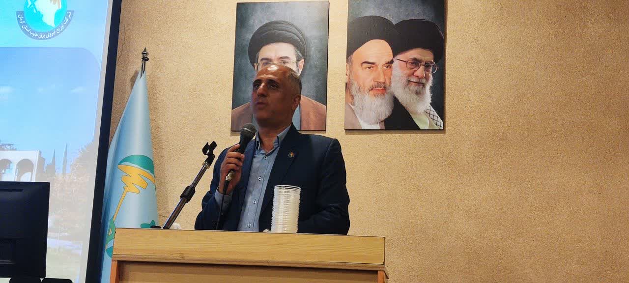 گردهمایی رابطین نماز ادارات در توزیع برق جنوب استان کرمان