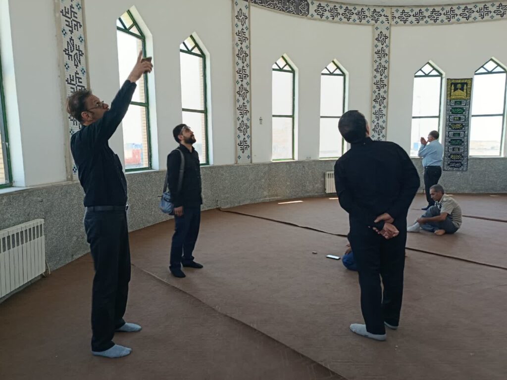بازدید از نمازخانه های بین راهی محورهای زنجان به تبریز و زنجان به تهران