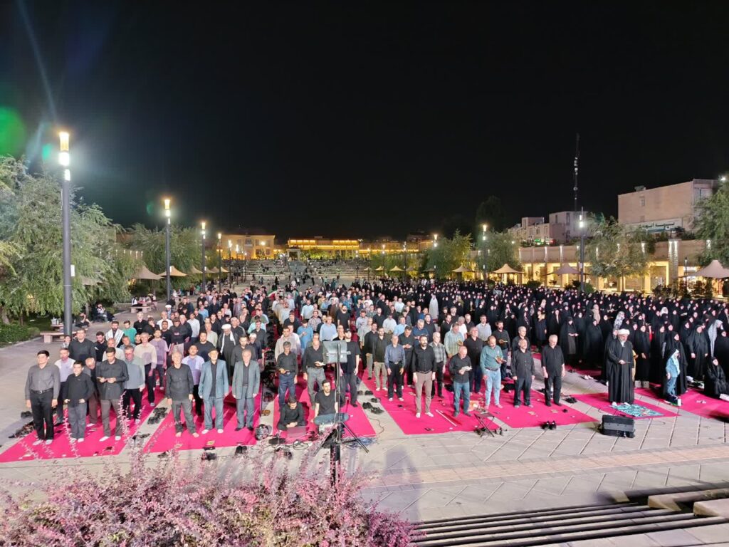 نقش نماز استغاثه در وحدت اجتماعی و زمینه ساز آرامش در پایتخت شور و شعور حسینی
