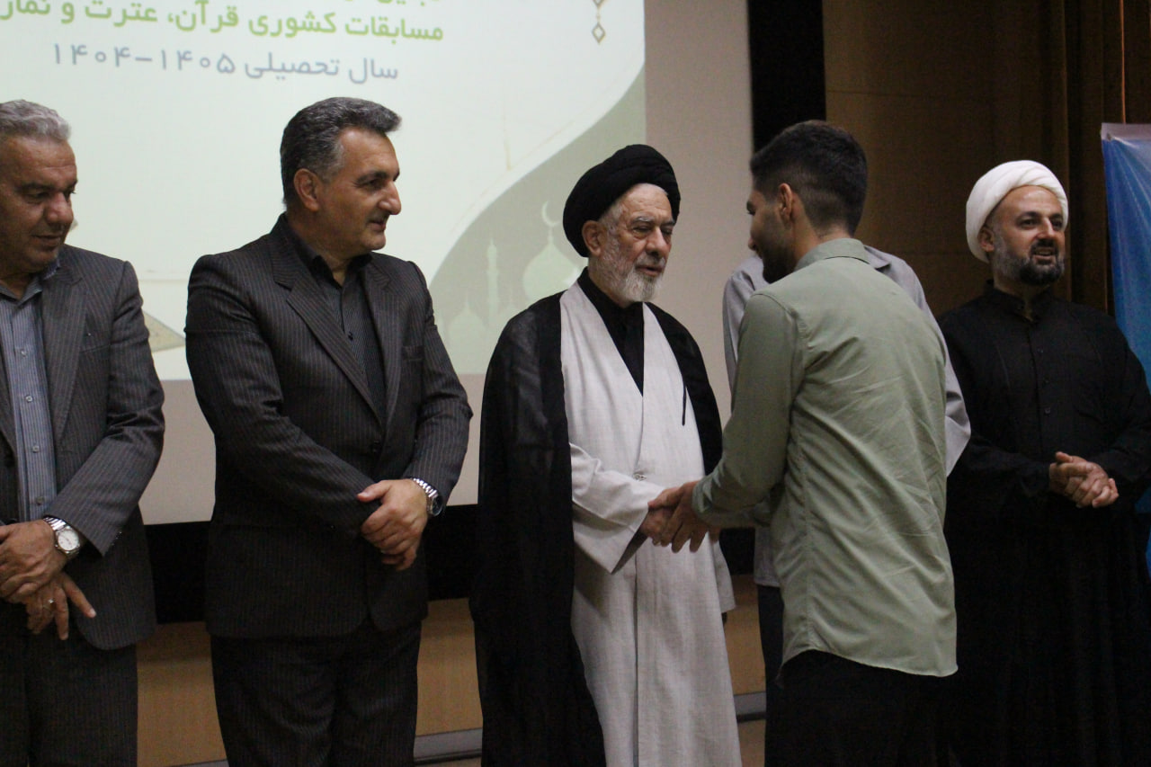 هفتمین اجلاس سراسری نماز دانشآموزی استان قزوین برگزار شد