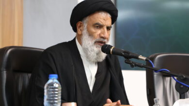 نماینده ولیفقیه در خوزستان: اقامه نماز اول وقت در اربعین برجسته شود