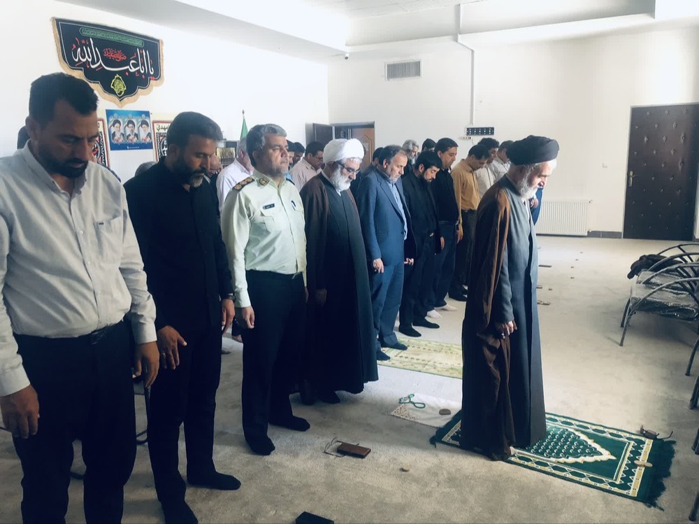 اقامه نماز وحدت بخش ادارات شهرستان رفسنجان