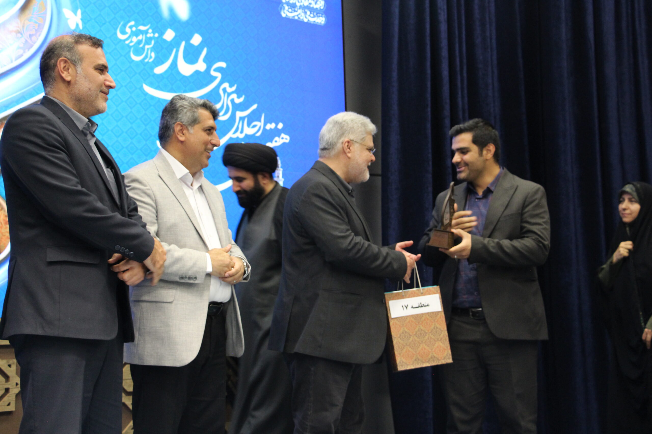 هفتمین اجلاس سراسری نماز دانش آموزی آموزش و پرورش شهر تهران برگزار شد
