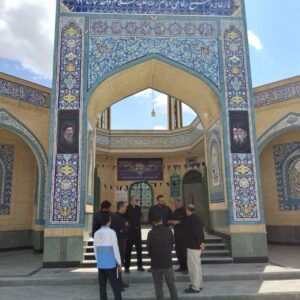 از مساجد و نمازخانه های میان راهی برای زائرین شرکت کننده در بدرقه رهبرشهید به مشهدالرضا بازدید شد
