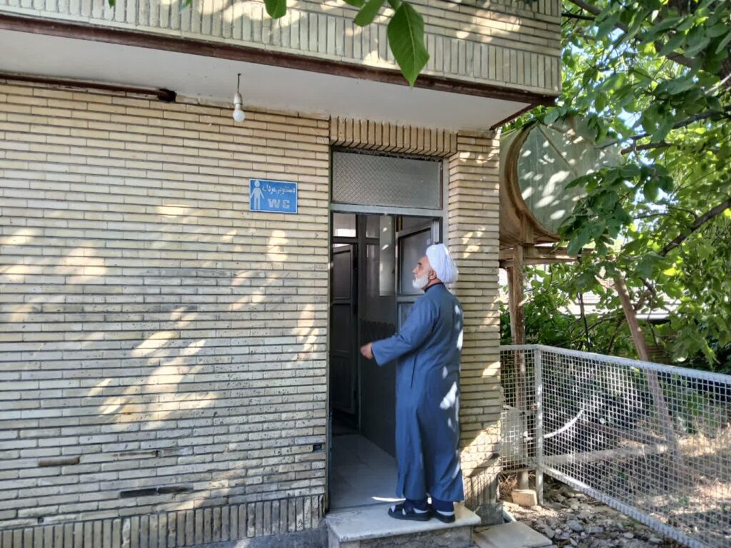 بازدید از نمازخانه های بین راهی