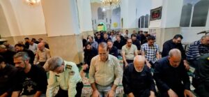 اقامه نماز جماعت در بین راهی های شهرستان نطنز اصفهان