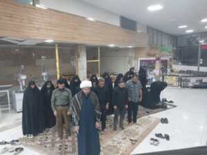 اقامه نماز جماعت در بین راهی های شهرستان نطنز اصفهان