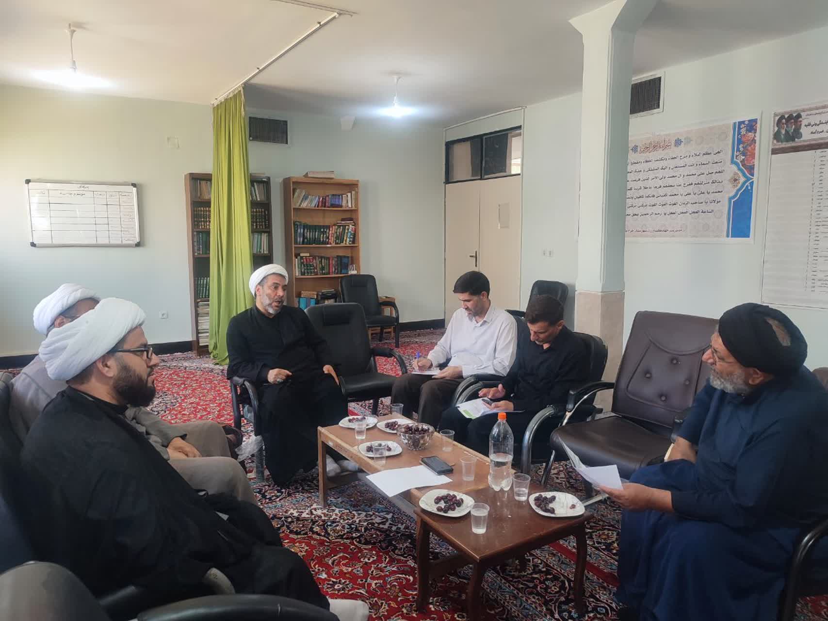 حجت‌الاسلام چراغی در جلسه شورای اقامه نماز سازمان جهاد کشاورزی لرستان