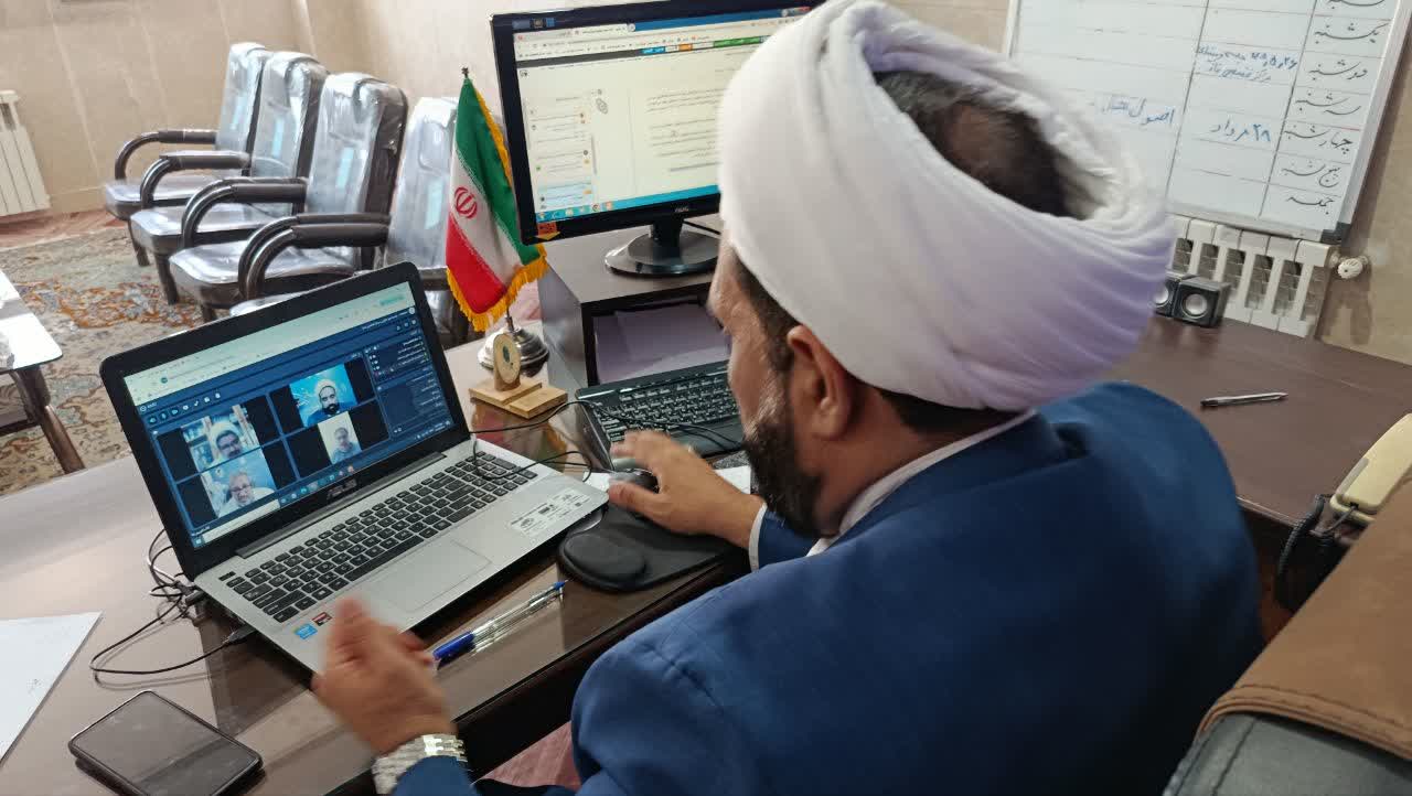 نشست مدیران مراکز تخصصی نماز با هدف هم‌افزایی و تدوین برنامه عملیاتی مشترک برگزار شد
