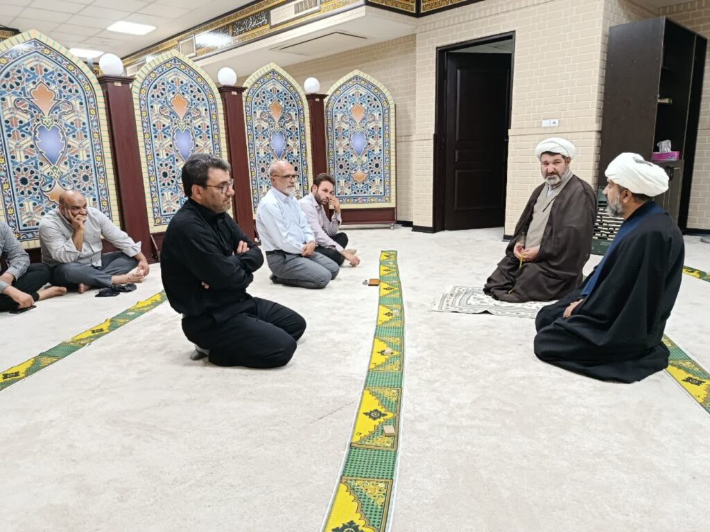 بازدید مدیر ستاد اقامه نماز زنجان از نماز جماعت دوایر دولتی