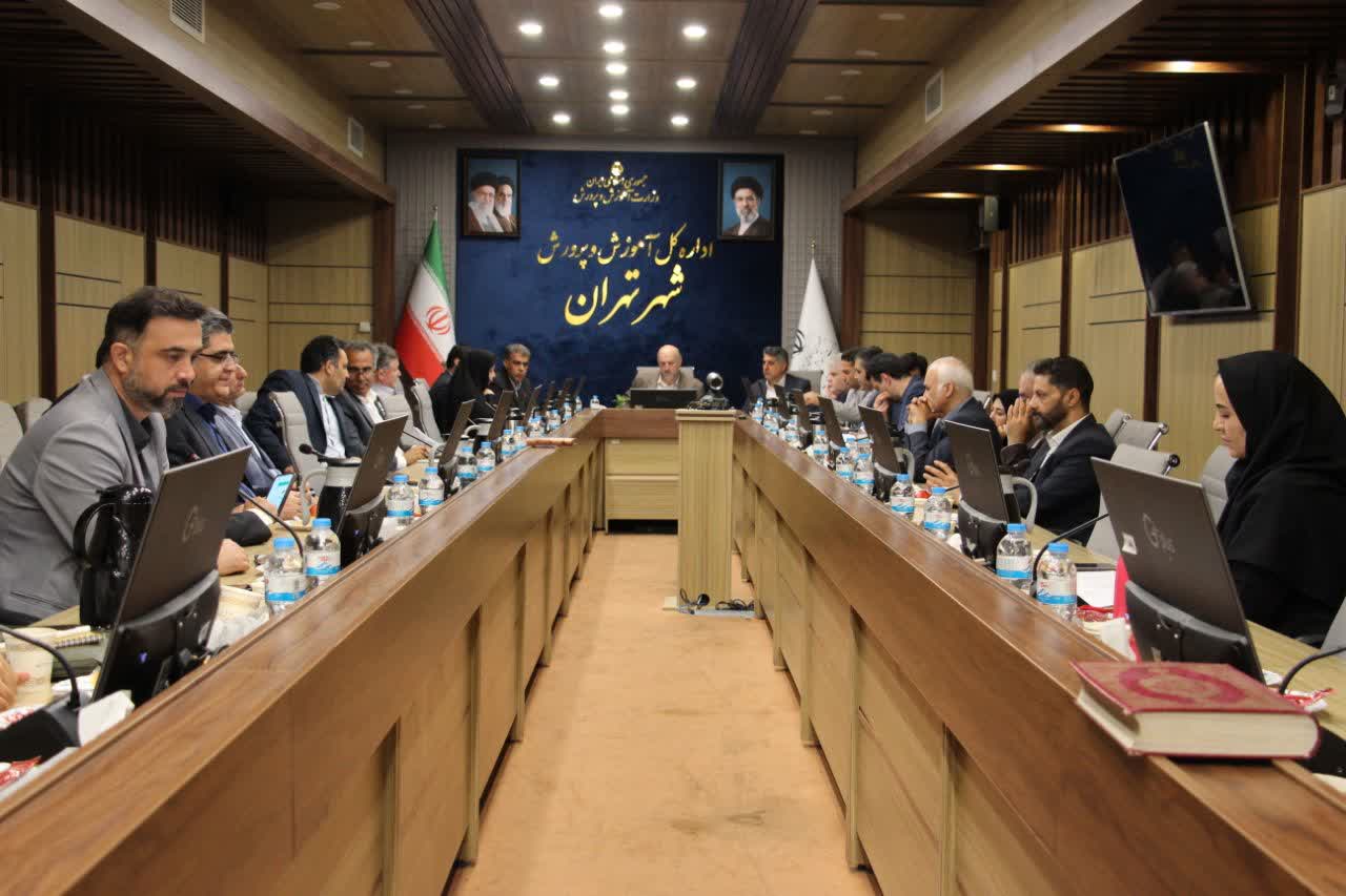 طرح آزمایشی «مدرسه الگوی نماز نسل نو» با هدف تقویت و توسعه فرهنگ اقامه نماز در میان دانش‌آموزان، در دستور کار جلسه آتی شورای آموزش و پرورش شهر تهران قرار گرفت.
