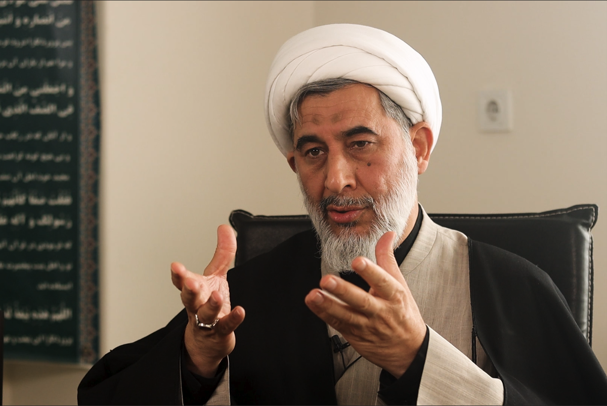 نماز باید محور اصلی تربیت دانش‌آموزان باشد
