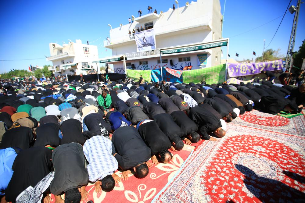 اقامه طولانی ترین نماز جماعت در مسیر طریق الحسین